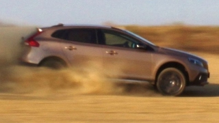 Test  Volvo V40 Cross Country T5 [upl. by Benco193]