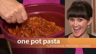 Tupperware Microwave Pressure Cooker  One Pot Pasta in 15 Minutes [upl. by Anert]