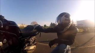 Débuter à moto Conduire une moto en 5 minutes [upl. by Lillywhite]