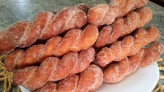 ROSQUINHAS FRITAS COM AÇÚCAR E CANELAMACIAS E DELICIOSAS [upl. by Fanchon522]