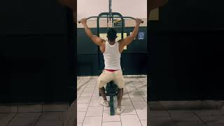 Jalón para espalda ThefitboyThefitboy viralvideo motivation fuerza riel tiktokvideo [upl. by Aitetel460]