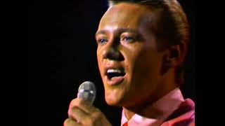 Righteous Brothers  Unchained Melody Live  Best Quality 1965 [upl. by Chelsae348]