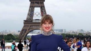 Kelly Clarkson Faces Backlash for Her Olympics Opening Ceremony Commentary [upl. by Sallyann]