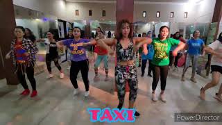 Taxi by Mariah  Guaynaa  zumba  lilac [upl. by Leopoldeen983]