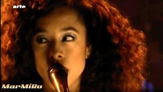 CORINNE BAILEY RAE Closer   live  2010  Music Video [upl. by Anibor]