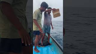 సముద్రం లోతు తెలుసుకోవడం ఎలా 🤔rajukare shorts sea viral youtube trending short fishing yt [upl. by Eldridge]