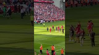 Si Senor The Kop serenades Firmino one last time [upl. by Clevey853]