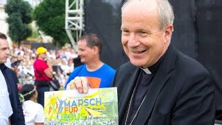 Kardinal Schönborn beim Marsch für Jesus  Ansprache und Interview [upl. by Peugia404]