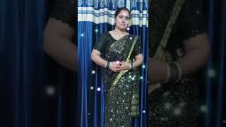 Mahlo ki rani hai sundar sayani hai [upl. by Meekar]