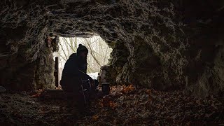 Solo WINTER Camp no Tent Survival Cave in Snowfall below 12°C [upl. by Querida]