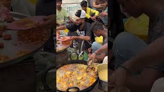 Famous Pakoray  Pakoro Ka Nashta  Food Street Karachi [upl. by Aehcim]