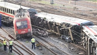 Eisenbahn Unfall in Mannheim  Containerzug kollidiert mit Eurocity [upl. by Ikceb185]