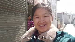 农村大妈十分爱跳舞，不用歌曲都能跳出这么好看的舞，厉害哟 [upl. by Annadiana423]