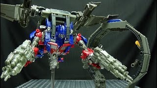 Studio Series Leader OPTIMUS PRIME EmGos Transformers Reviews N Stuff [upl. by Tharp525]