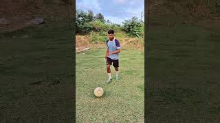 Left to right penalty kick ⚽🥵🔥 futbol footballskils tutorials shorts soccerskills [upl. by Aliek637]