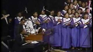 Mississippi Mass Choir quotIm Pressing Onquot [upl. by Norval]