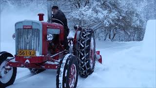 Valmet 565 tractor on snow removal in Joensuu Finland [upl. by Pauiie944]