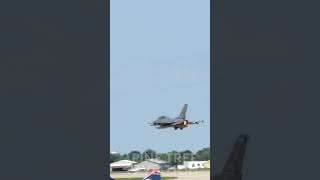 F16 Low pass into the vertical shorts [upl. by Aisad921]