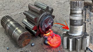 Broken Swing Device Shaft Of Excavator Repaired Perfectly  How to Repair Device Shaft Properly [upl. by Llemij305]