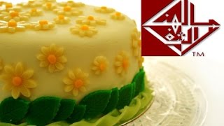 طريقة عمل عجين السكر والتزيين به How to Make Sugar Paste [upl. by Aikar]