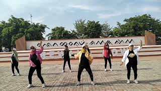 APTHANDSUP WOBBLE REMIX DJ SOYMIX TIKTOK VIRAL DANCE 🎶🎶SENAM KREASI CHOREO BUNDA SURI SURIATI [upl. by Pollyanna]