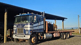 12v71 Detroit diesel in GMC Astro Cabover First cold start and move in years V12 [upl. by Terri794]