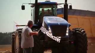 Brochard Sets Spreading World Record powered by New Holland [upl. by Fromma883]