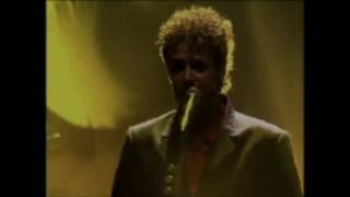 Gustavo Cerati  Camuflaje  Gira Reversiones Gran Rex 792003 [upl. by Amund120]