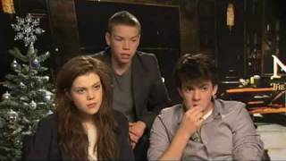 Georgie Henley Will Poulter and Skandar Keynes Interview quotThe Voyage Of The Dawn Treaderquot [upl. by Lora]