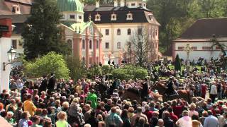 Osterreiten  Prozession der Saatreiter im Kloster St Marienthal in Ostritz  OBERLAUSITZ [upl. by Alemrac337]