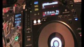 Pioneer CDJ900 Auto beat loop feature vid 1 [upl. by Tyne]