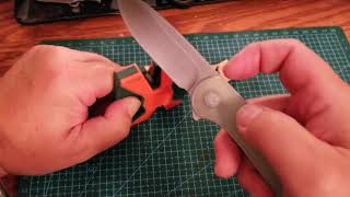 SharpNEasy Pocket Size Knife Sharpner Review [upl. by Hallutama]