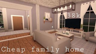 Bloxburg  Cheap Family Home 38k  House Build [upl. by Nyrret]