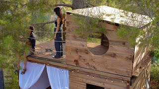 ON A CONSTRUIT UNE CABANE DANS UN ARBRE un chateau en fait [upl. by Yadroc]