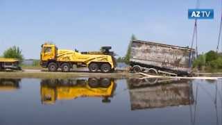 Hochwasser 2013 LkwBergung mit Hindernissen [upl. by Notfol]