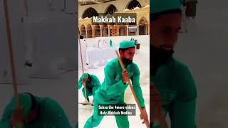 Khana kaba mein safai viralvideo kaaba haram makkah love [upl. by Dowdell875]