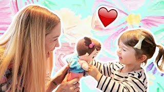 ❥ 482  MILA OUVRE SES CADEAUX  ❤️  Milababychou vlog [upl. by Aratas953]