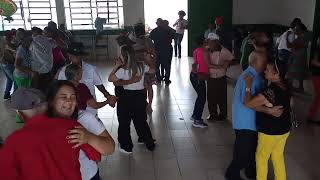 Chico Cearense animando o forró dos idosos em Valença do Piauí dia 17112024 p9 [upl. by Kraft]