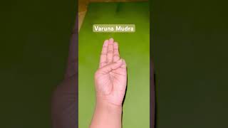 Varuna Mudra 🧘‍♀️ yoga viralvideo youtubeshortsviral youtubeshorts [upl. by Leandra]