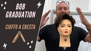 Taglio corto Bob Graduation con ciuffo a cresta haircut di tendenza [upl. by Salangia]