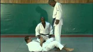 Techniques de combat  jujitsu [upl. by Gebelein]