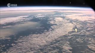 La Tierra vista desde la Estación Espacial Internacional HD 1080 p [upl. by Noby]