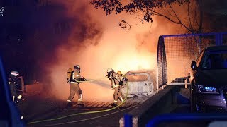 BerlinReinickendorf Mehrere Autobrände – läuft ein Brandstifter rum [upl. by Asirrom826]