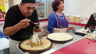 BEST crepes made by crazy Julio in Alcudia Majorcain 4K with prices [upl. by Morril889]