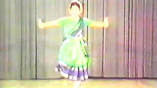 Saveri Jathiswaram demonstrated by Sudha Doraiswamy  Sudha Chandra Sekhar  Fredericton 1982 [upl. by Nnaxor209]