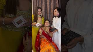 Shadi k ghr me sb makeup artist h makeup artist ko chod k viralvideo comedy makeup viralpost [upl. by Malarkey251]