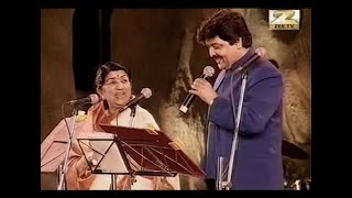 Are Re Are  Lata Mangeshkar Udit Narayan Live Hyderabad Concert  Dil To Pagal Hai  Shah Rukh Khan [upl. by Breger808]