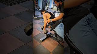 Chest support dumbell row Work muscle upper back muscles including the deltoids lats rhomboids [upl. by Karmen]