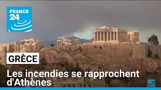 Grèce les incendies se rapprochent dAthènes de nouvelles localités évacuées • FRANCE 24 [upl. by Enirolf]