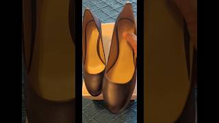 Unboxing MK Jenna Flex Leather Pump [upl. by Nnayd]